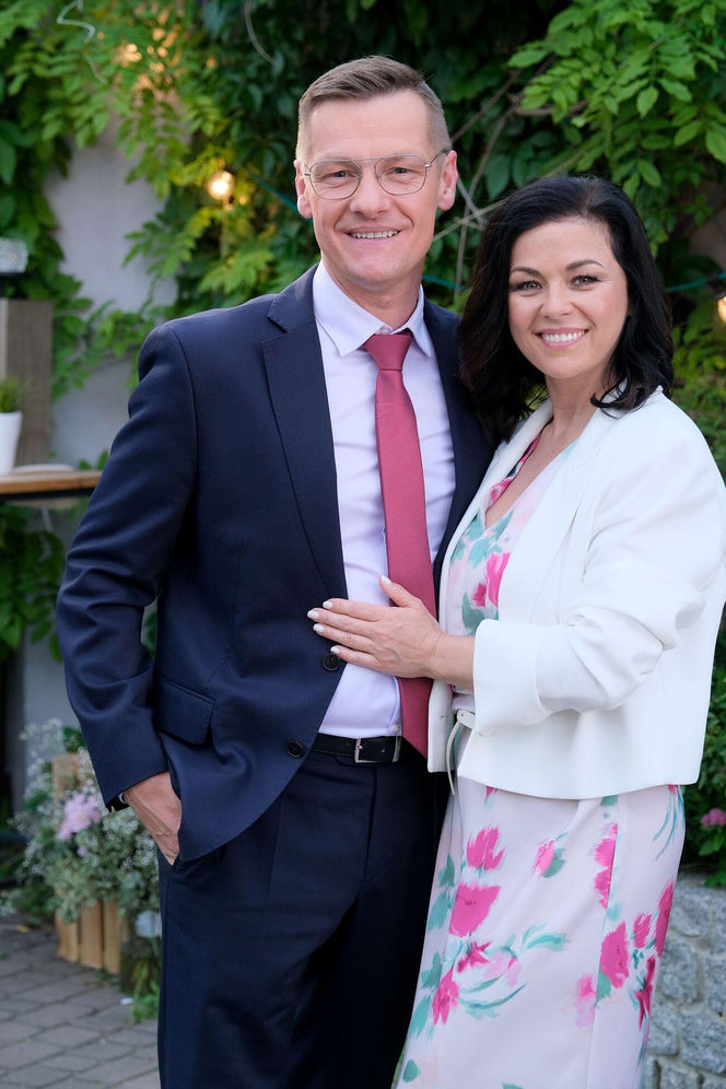 M jak miłość odc. 1890. Kinga (Katarzyna Cichopek), Piotrek (Marcin Mroczek)