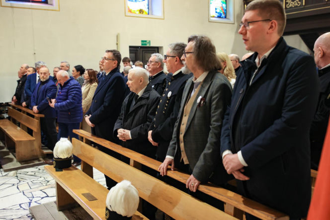 Jarosław Kaczyński na otwarciu wystawy pt. „Katyń 1940 - Smoleńsk 2010. Anatomia kłamstwa” w Muzeum Miejskim w Jastrzębiu-Zdroju