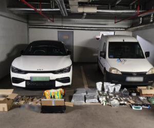Narkotykowy gang rozbity w Krakowie. Ponad 2 miliony złotych w rękach policji