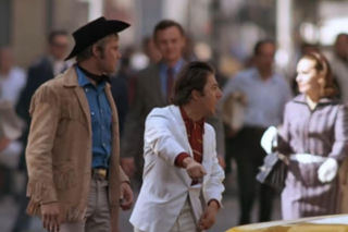 Dustin Hoffman wściekł się na taksówkarza. Widzowie do dziś nie wiedzą, że była to wpadka na planie