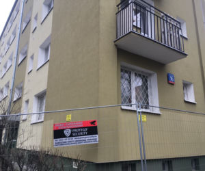 Ewakuacja mieszkańców z bloku na Woli. Budynek grozi zawaleniem