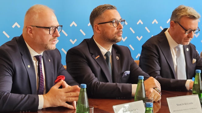 Uniwersytecki Szpital Kliniczny w Olsztynie z certyfikatem akredytacyjnym ministra zdrowia