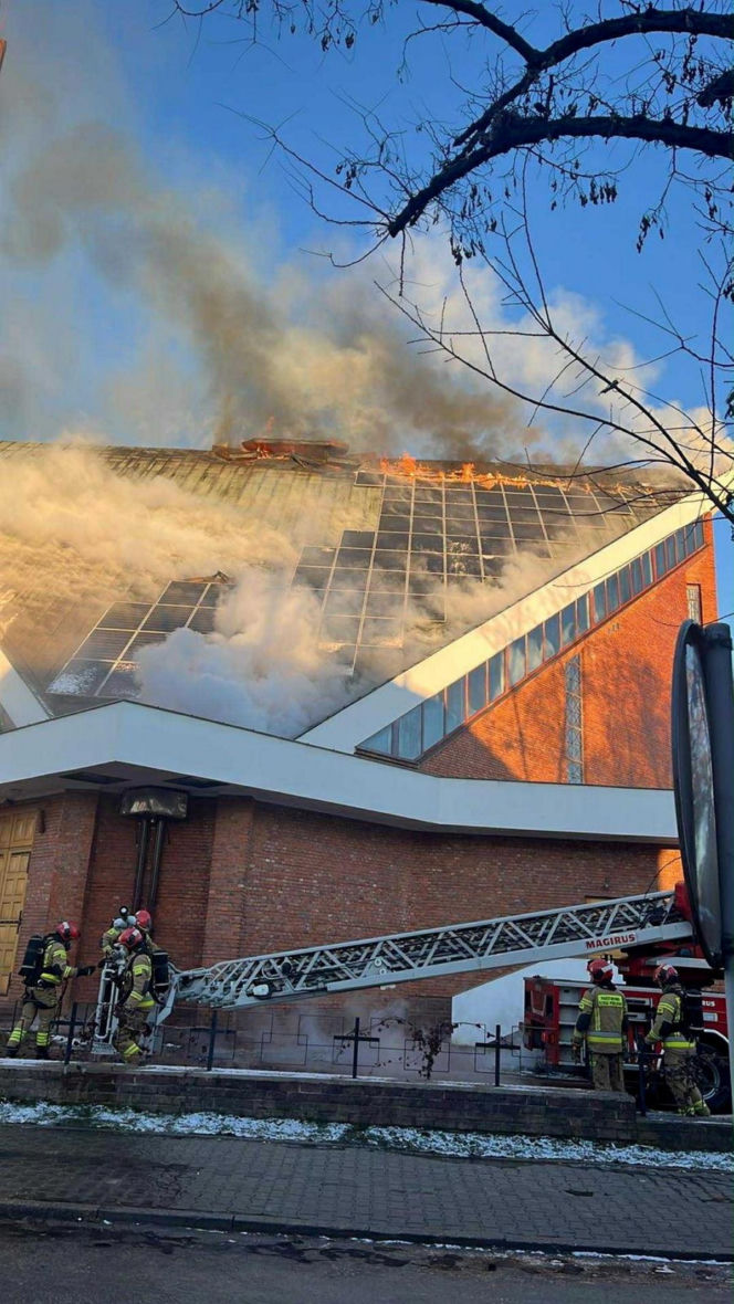 Pożar kościoła w Lublinie. Dramatyczna akcja strażaków!