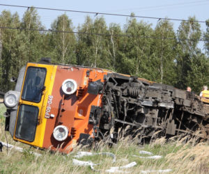 Wstrząsające zdjęcia z katastrofy kolejowej na Mazowszu
