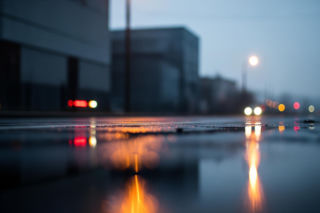 Śmiertelny wypadek w Warszawie. Nocna przejażdżka zakończona tragicznie, ale co było przyczyną?