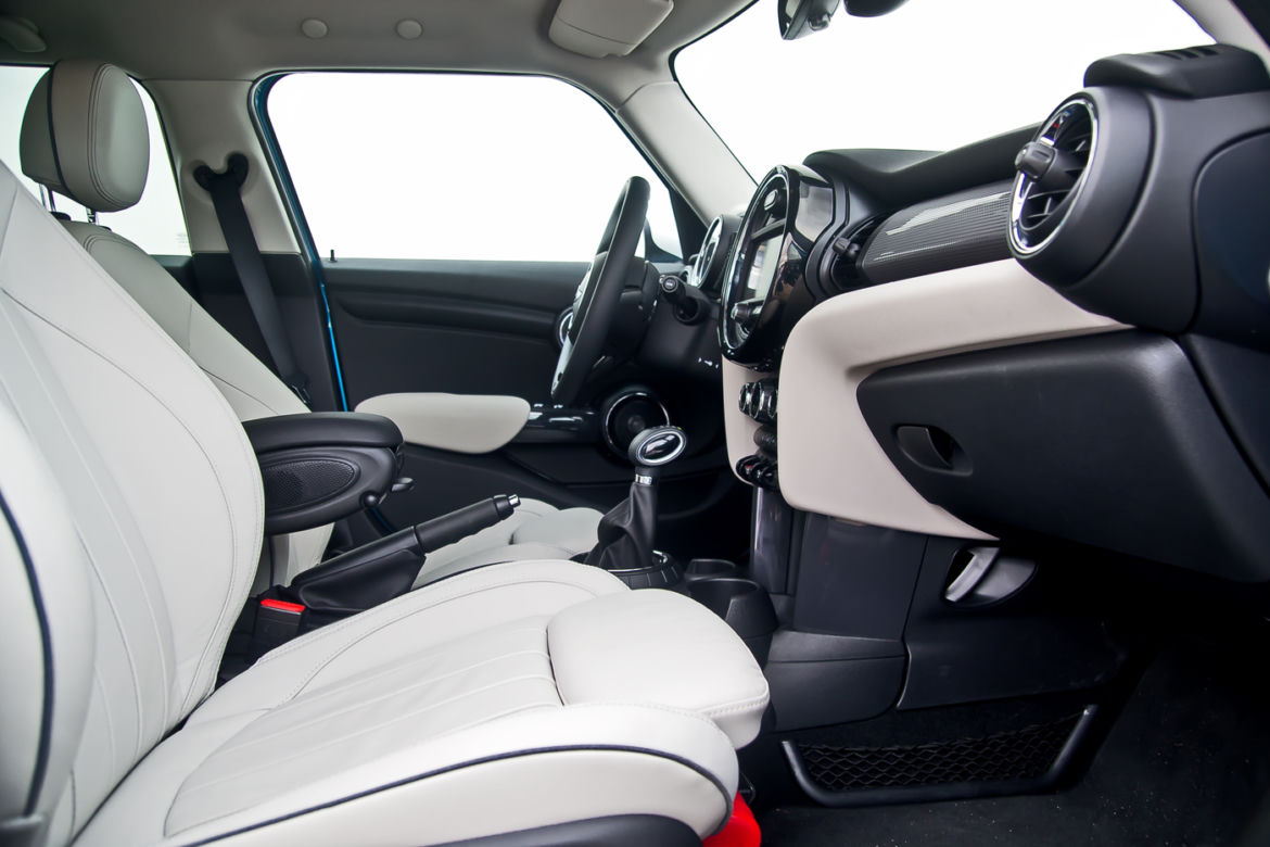 MINI Cooper 5D