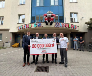 Miliony dla szczecińskiego szpitala. Rekordowa zbiórka Łatwoganga zmienia los chorych dzieci