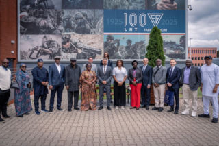 Wizyta delegacji z Nigerii w Fabryce Broni Łucznik. Po Berylach czas na karabinki GROT?