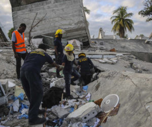 Trzęsienie ziemi na Haiti. Ponad tysiąc ofiar trzęsienia ziemi! Drugie tyle zaginionych