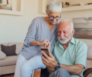 Profil Zaufany dla seniora. Jak bezpiecznie załatwić sprawy urzędowe zimą?