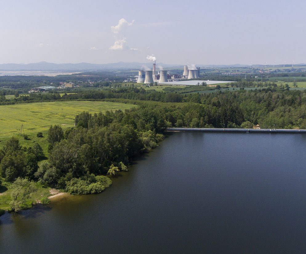 Czesi i Polacy nie chcą sporu o Turów! Tak wynika z badań wśród mieszkańców regionów po obu stronach granicy 