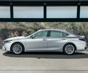 Lexus ES 300h (lifting 2021)