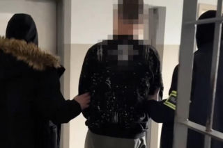 Atak na policjantów w Toruniu. Sprawca aresztowany