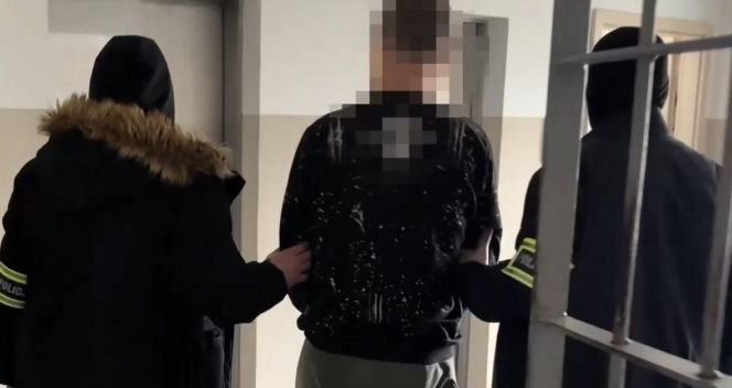 Atak na policjantów w Toruniu. Sprawca aresztowany