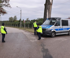 Pożar w bazie Starlink na Mazowszu. Minister mówi wprost o możliwym sabotażu, służby w akcji