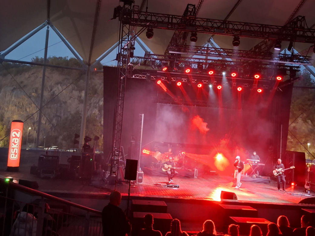 PGS Rock Festival na Kadzielni. Tłumy fanów śpiewały z LemON-em i Ewą Farną