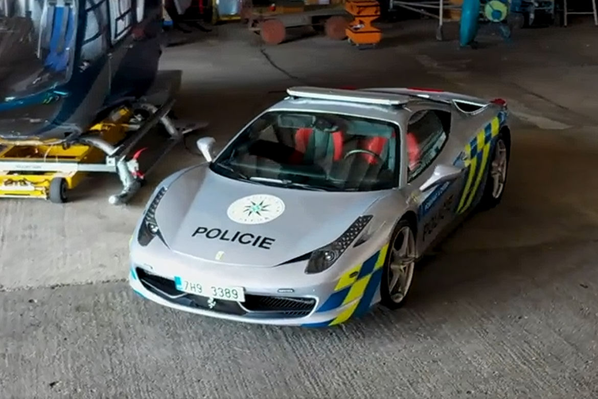 Czeska policja jeździ Ferrari. Wcześniej autem jeździł przestępca