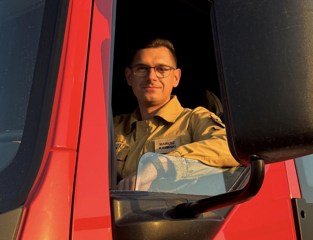 Niesamowite, co wydarzyło się pod Lublinem! Myszołów przeżył zderzenie z samochodem