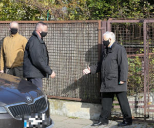 Jarosław Kaczyński. Izolacja, potem kościół