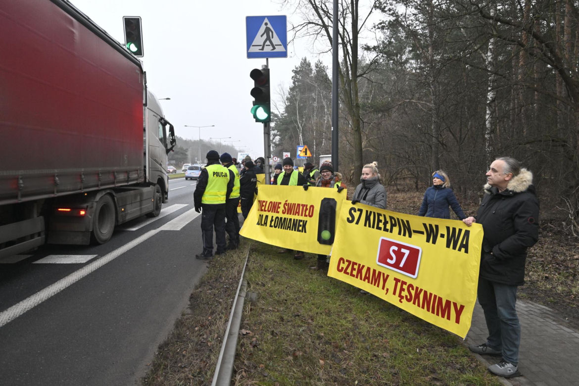 Mają dość korków, chcą buspas. W godzinach szczytu protestowali na pasach