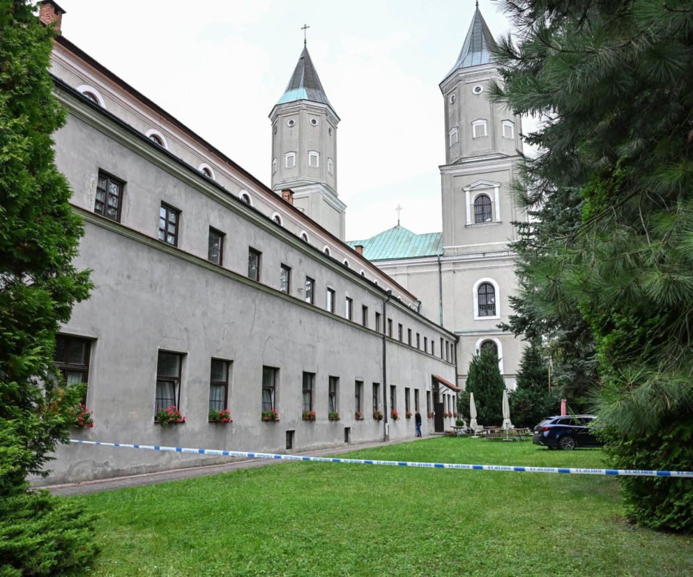 Atak nożownika w jarosławskim klasztorze. W jakim stanie są ranni? Szpital właśnie to ujawnił