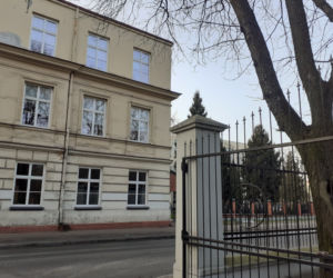 Siedleckie szkoły przy ul. Konarskiego i Prusa i ich okolica w lutym 2021 roku