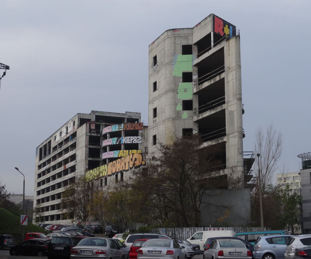 Na zdjęciu jeden z opuszczonych parkingów na terenie Wrocławia