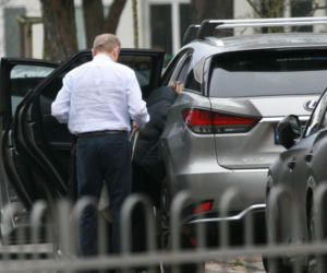 Premier Donald Tusk ruszył na pomoc żonie