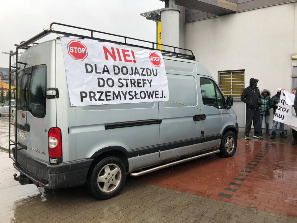 BLOKADA BRZEZIŃSKIEJ. Mieszkańcy Nowosolnej domagają się obwodnicy!