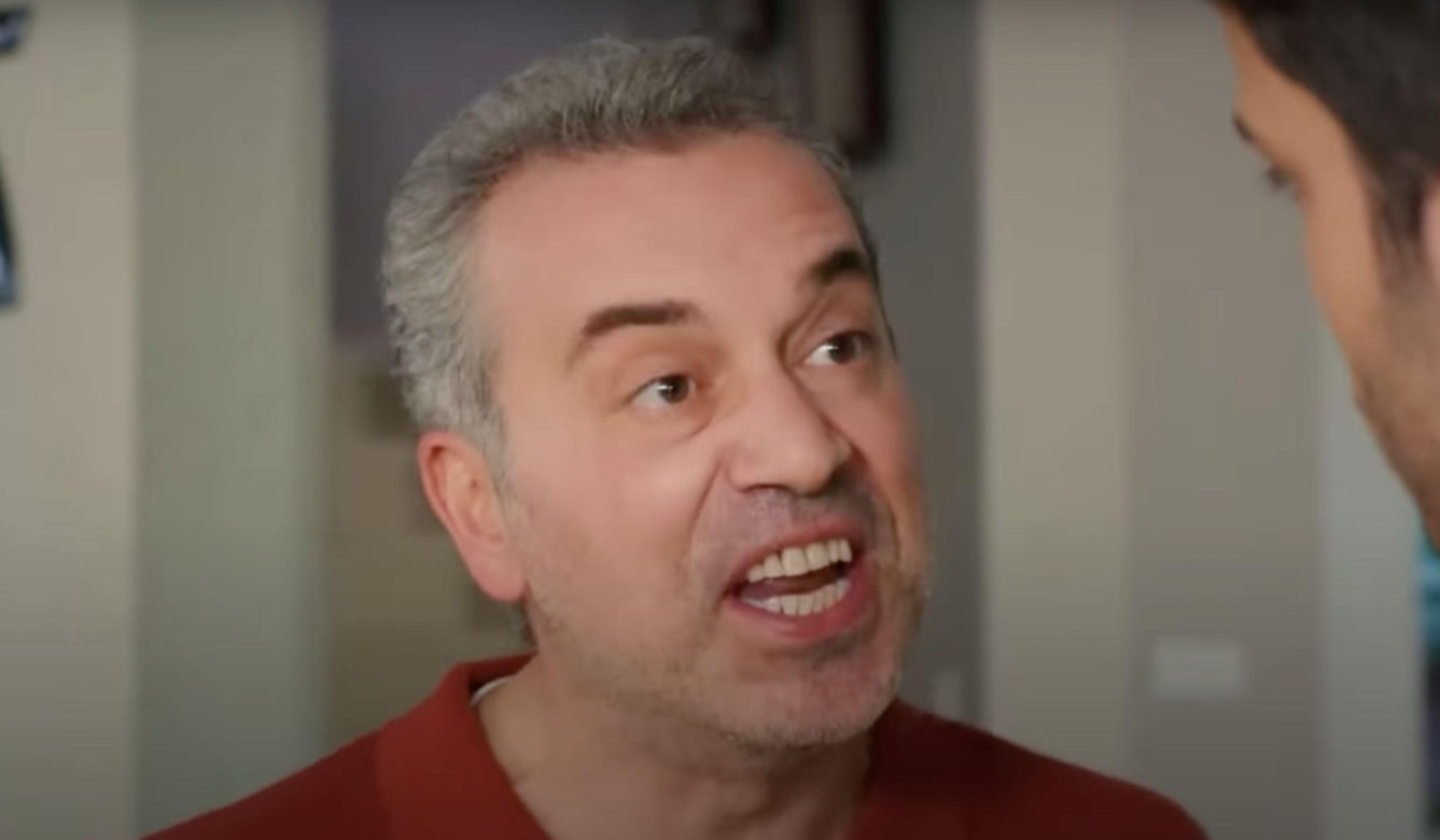 Bulent zrobi awanturę Egemu i zabroni mu zbliżać się do swoich córek.