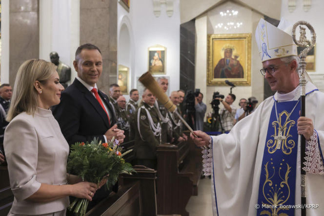 Marta Nawrocka w kostiumie na Święcie Wojska Polskiego. Czym zaskoczy pierwsza dama w tym roku?