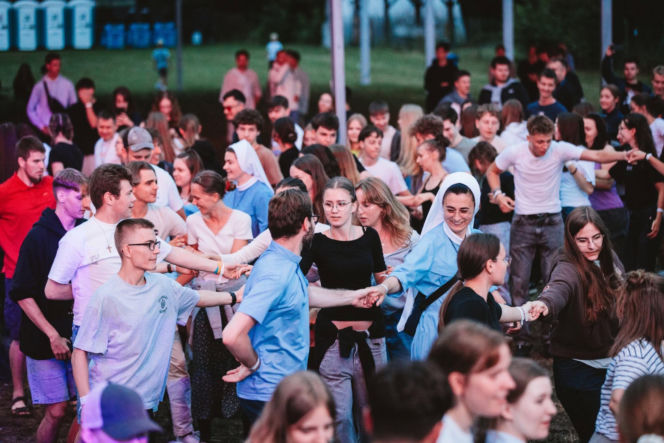 Największy chrześcijański festiwal trwa