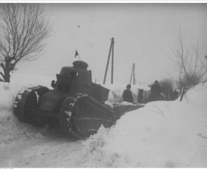 Śnieżny ARMAGEDON na Podkarpaciu. CZOŁG odśnieżał drogę [ZDJĘCIA Z NAC] 