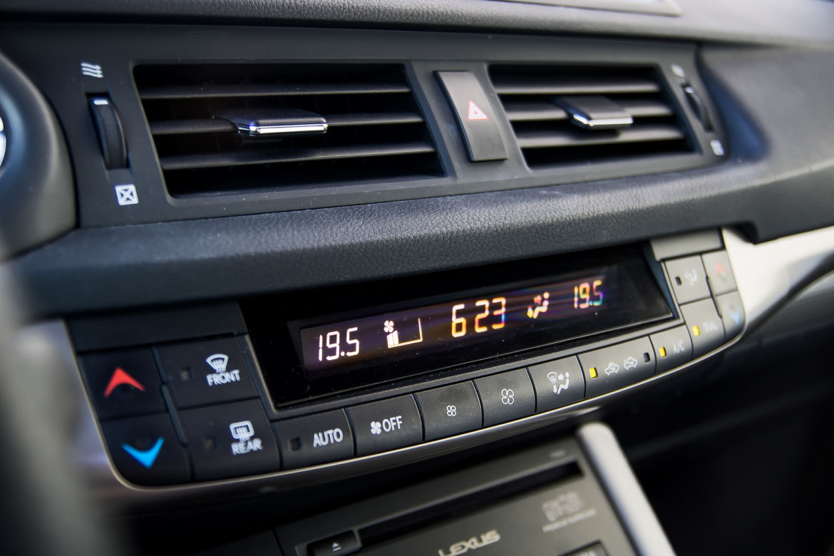 Lexus CT 200h F Sport 1.8 Hybrid 136 KM