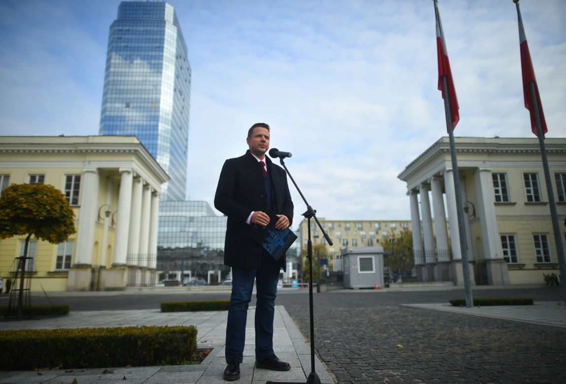 ŚRÓDMIEŚCIE  liczba urzędników w urzędzie dzielnicy