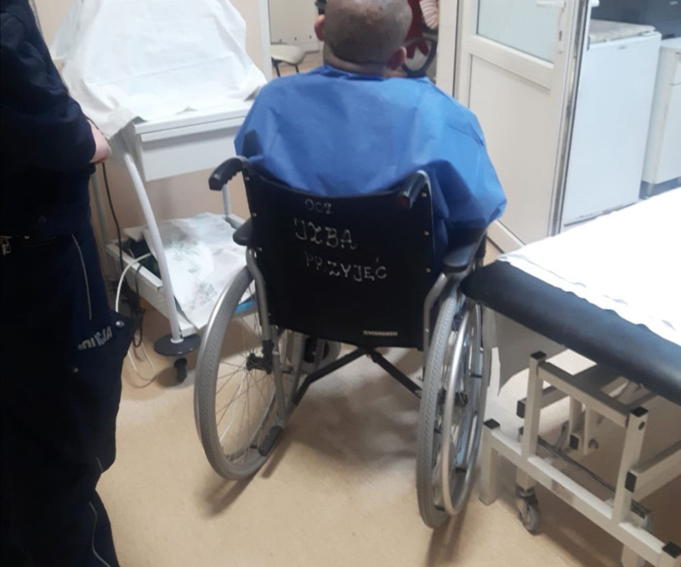 Gdy zobaczył policjantów to WYSKOCZYŁ przez okno!