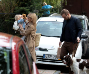 Córka Kasi Tusk niedawno opuściła szpital. Wyzdrowiała i pobiegła do dziadka 