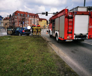 Wypadek na Placu Poznańskim. Jedna osoba trafiła do szpitala