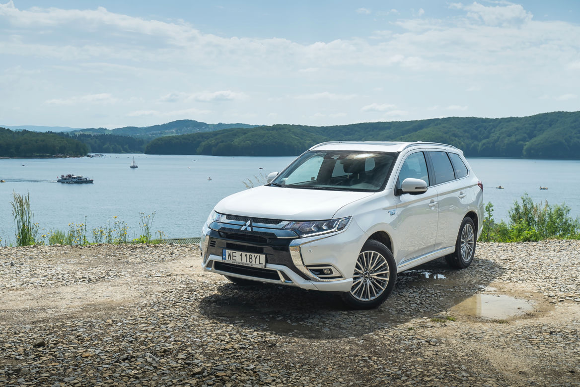 Mitsubishi Outlander PHEV 224 KM Instyle Plus 4WD S-AWC