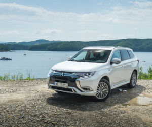 Mitsubishi Outlander PHEV 224 KM Instyle Plus 4WD S-AWC