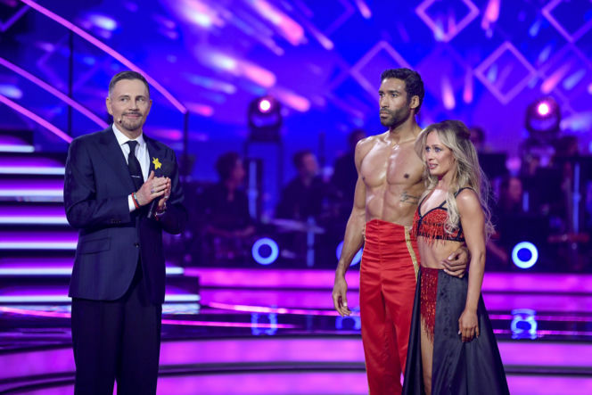 Gamou Fall i przepiekne tancerki w TzG