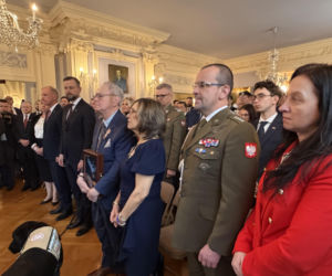 Wręczenie Krzyża Wielkiego Orderu Zasługi RP rodzicom Michaela Ollisa w Waszyngtonie, DC