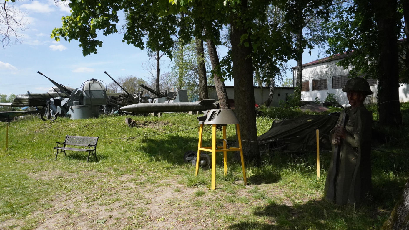 Piknik modelarski 2024 w Lubuskim Muzeum Wojskowym w Drzonowie