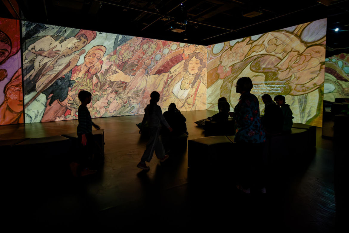 Alfons Mucha w Art Box Experience
