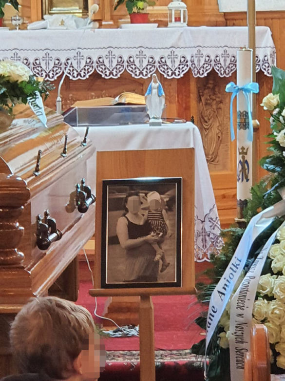 Pożegnali Angelikę i jej dzieci