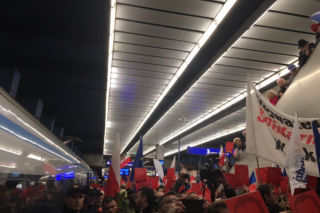 Donald Tusk w Warszawie. Zamieszanie na Centralnym