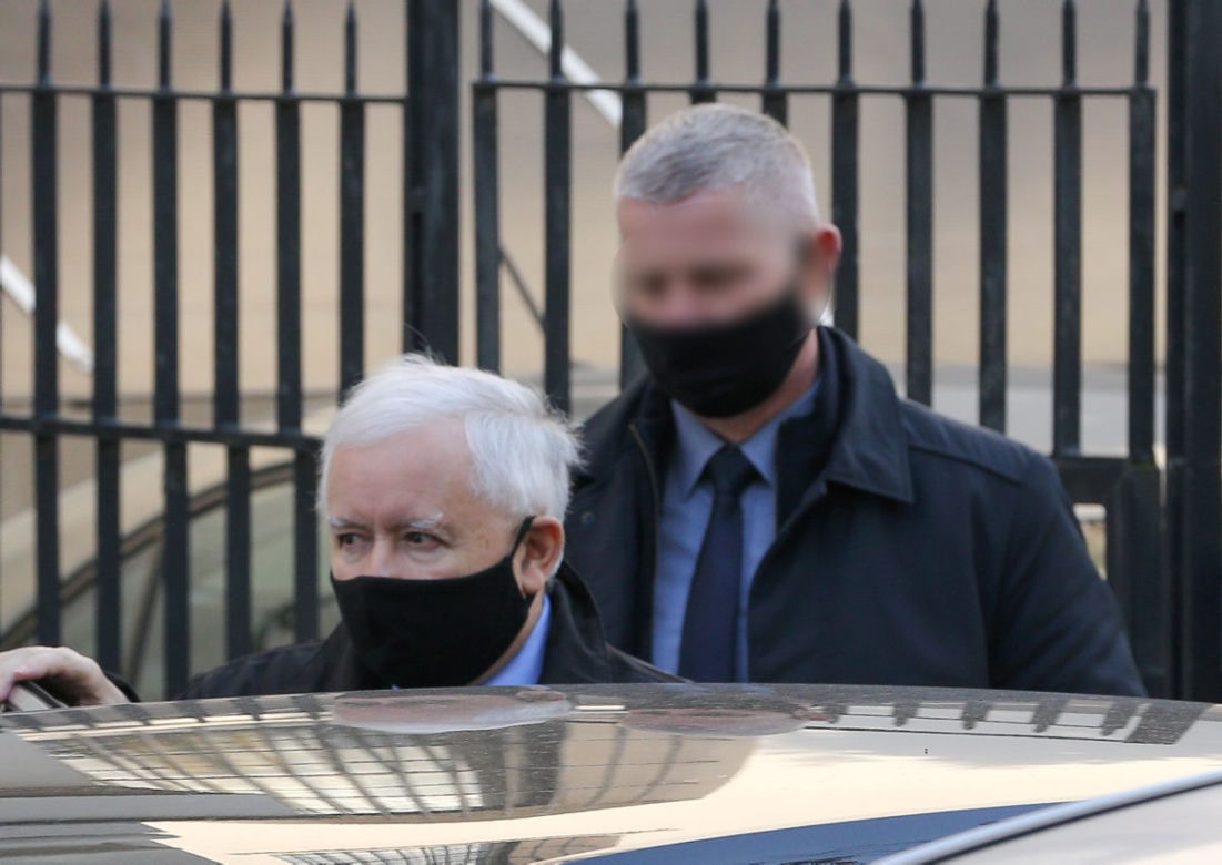 Jarosław Kaczyński. Izolacja, potem kościół