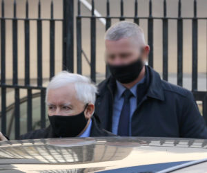 Jarosław Kaczyński. Izolacja, potem kościół