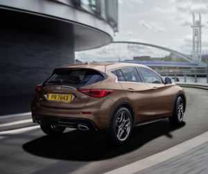 Infiniti Q30