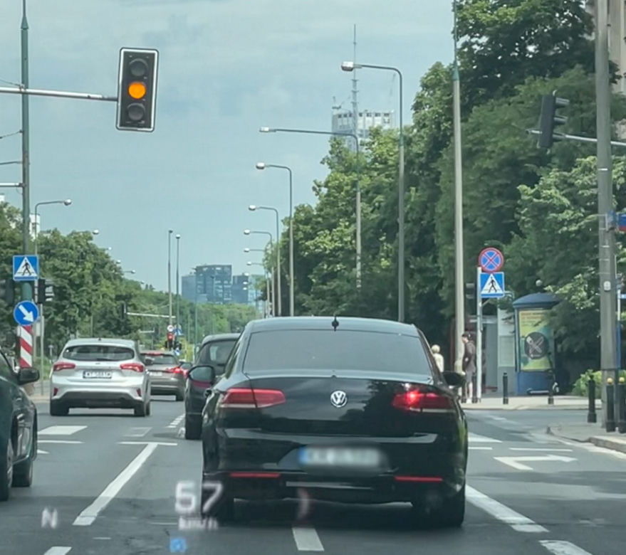 Kinga Duda podróżując limuzyną łamie przepisy 